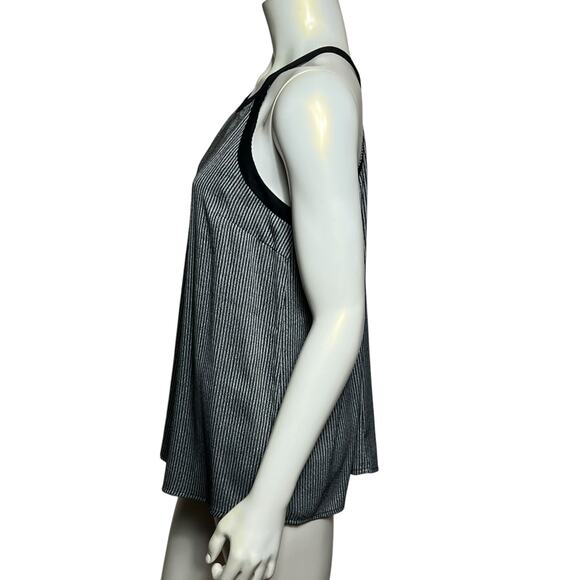 Doe & Rae Black White Striped Halter Tank Top Sleeveless Knit Blouse Size M - Picture 2 of 7
